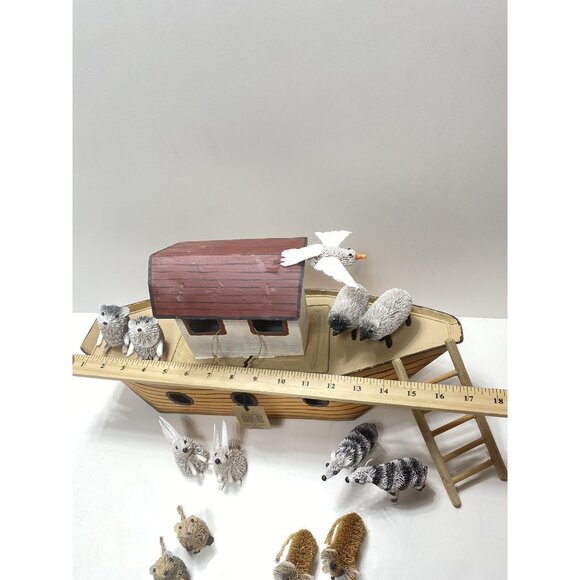 Noah’s Ark Tin boat Ark with Animals and ladder Decoration Brand New - Picture 8 of 15